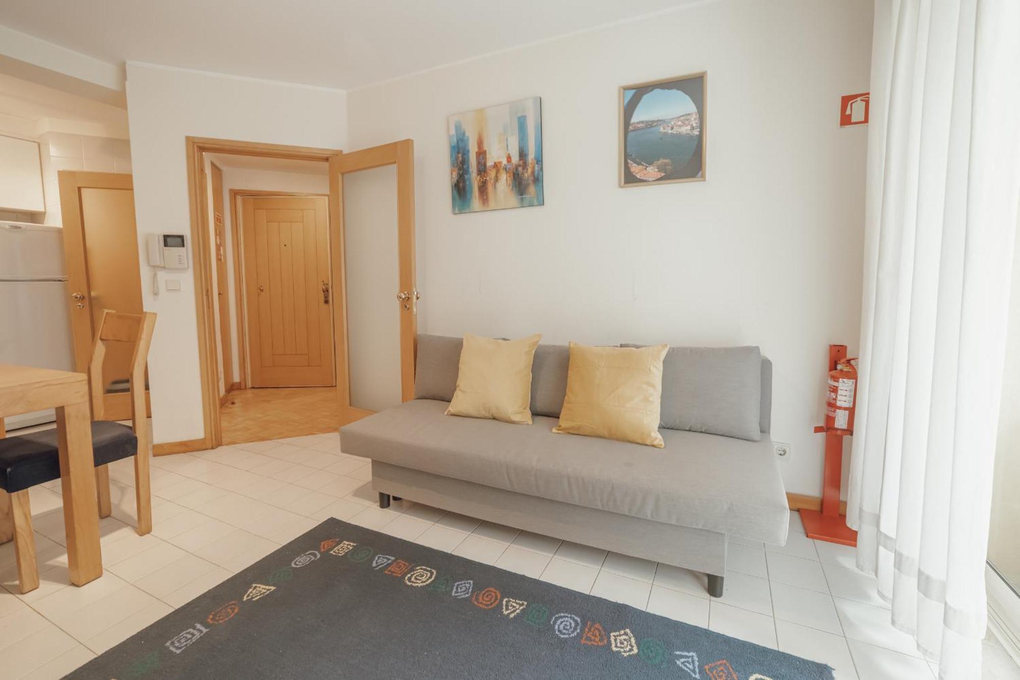 Downtown Trindade Apartment With Terrace By Vacationy بورتو المظهر الخارجي الصورة